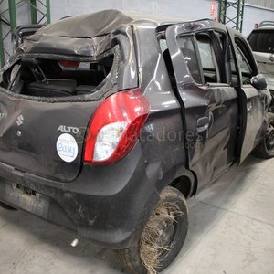 Suzuki Alto 2015 Gris Oscuro con Daños - imagen 2