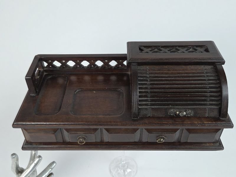 Item 829995 - Image 1