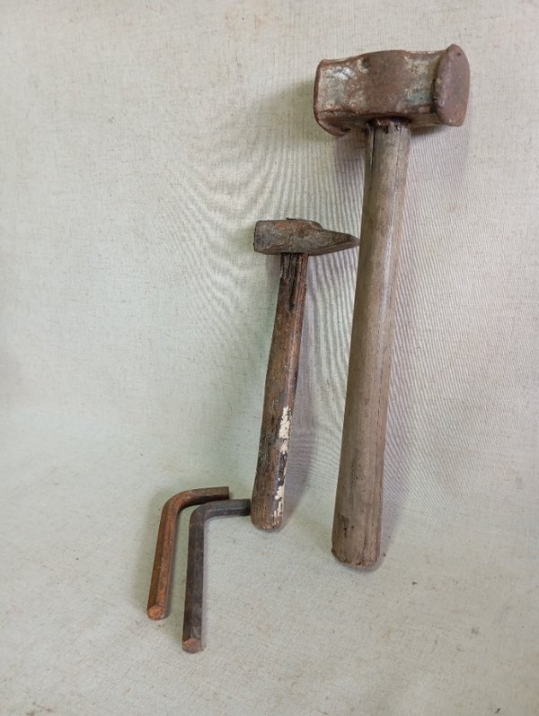 Martillo y llaves de madera - imagen 3