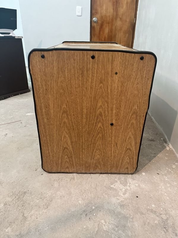 Escritorio de MDF en Buena Condición - imagen 2