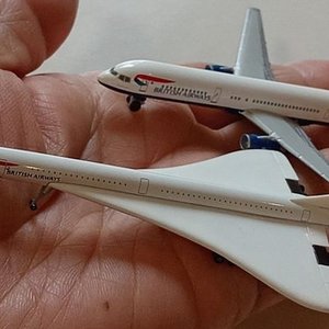 Lote de 2 Aviones a Escala Herpa: Concorde y Boeing 757-200 British Airways - imagen 3