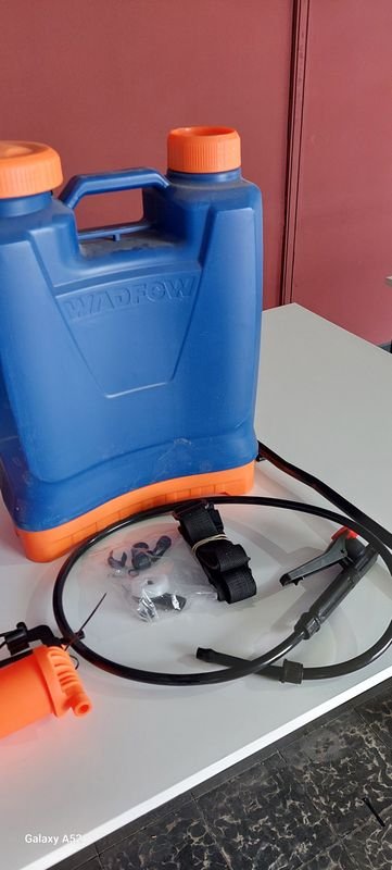 Mochila de fumigar Wadpack con mango naranja - imagen 2