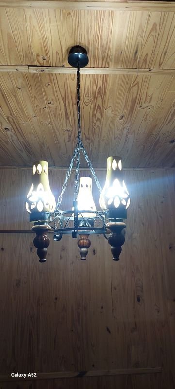 Antiguo candelabro de tres luces - imagen 1