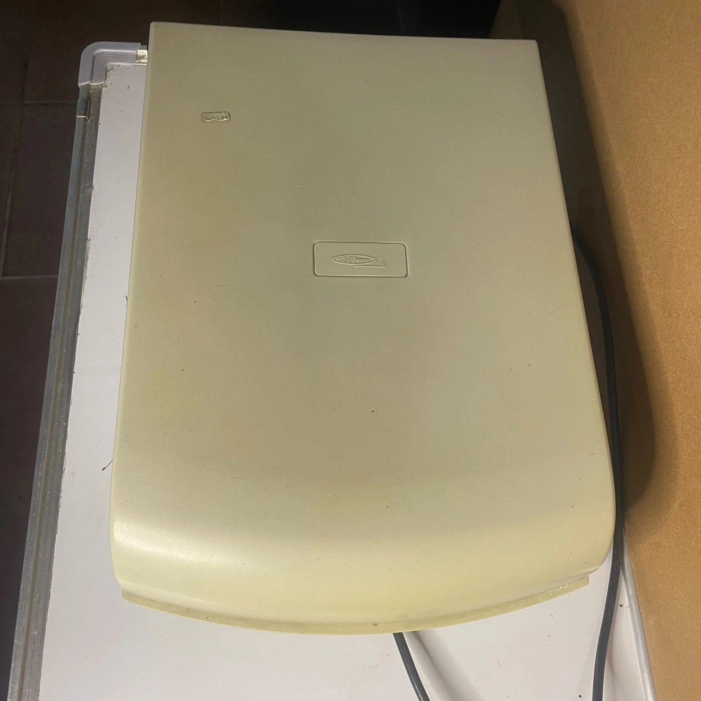 Deshumificador de Hojas para Impresora Beige Plástico Rebatible