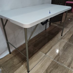 Mesa Plegable Blanca de PVC para Exterior con Estructura Metálica - 120x60cm - imagen 4