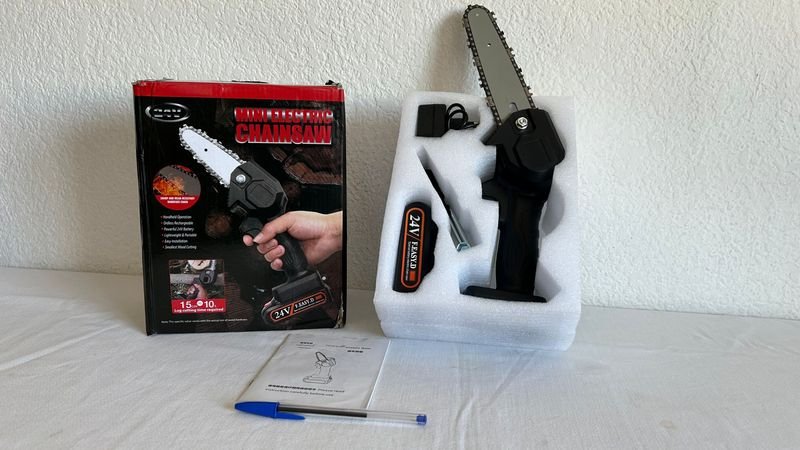 Motosierra inalámbrica 24V, en excelente estado - imagen 4