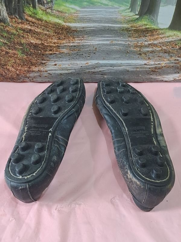 Zapatos de Fútbol Antiguos Parabiago - imagen 2