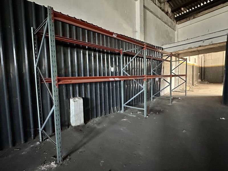 Lote siguiente: Estantería Industrial Selectiva en Acero
