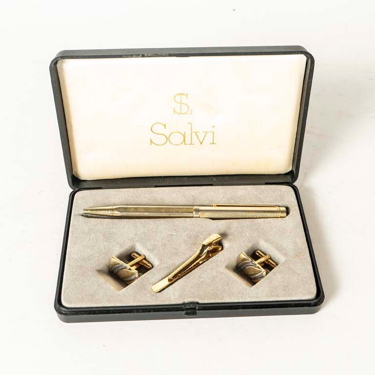 Set de Gemelos, Pisacorbatas y Lapicera "Salvi" con Estuche