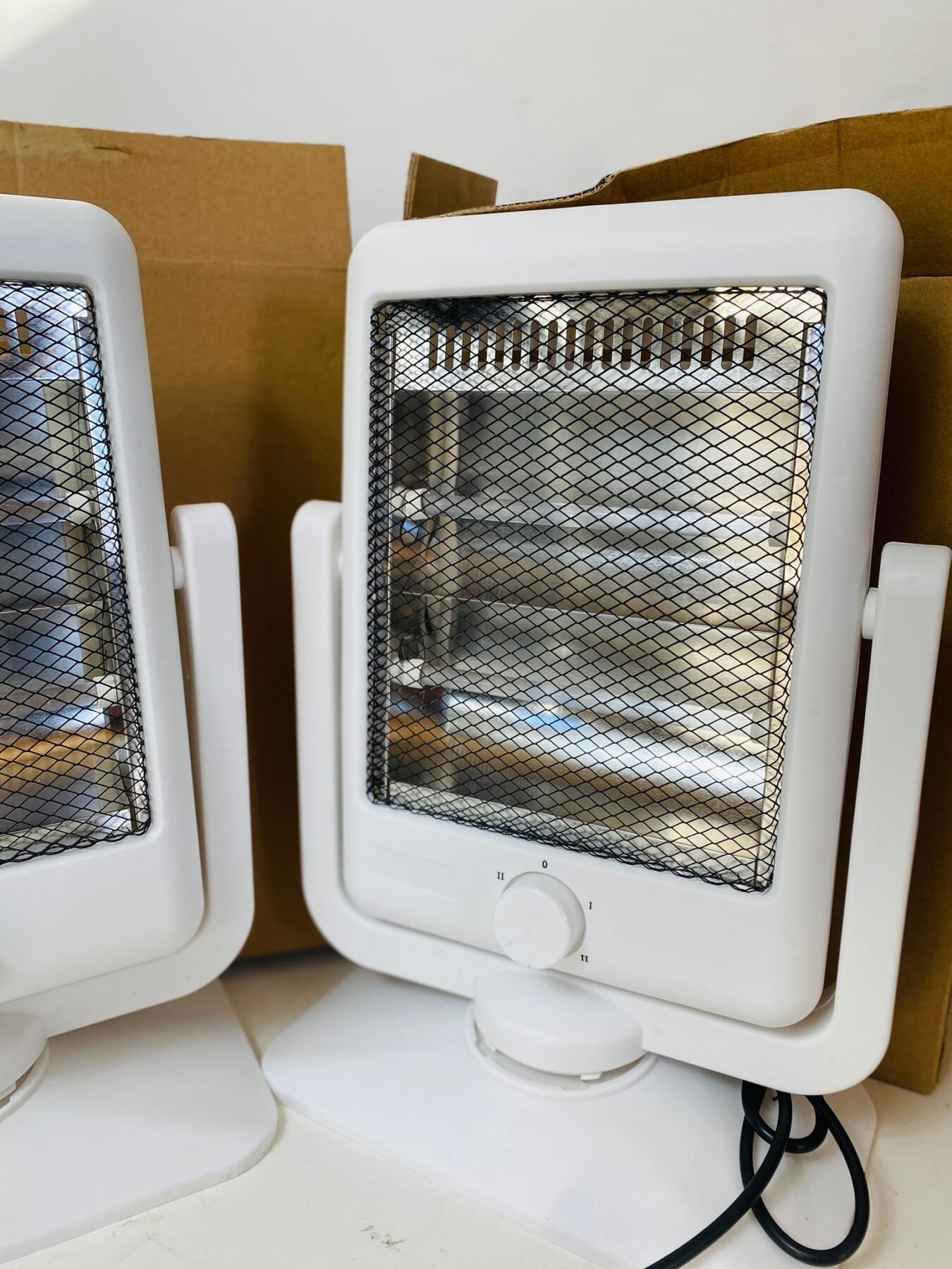 Item lote-x2-estufas-halogenas-blancas-5 - Image 1