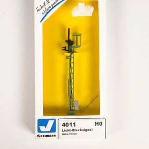 Dos Sets de Maquetas: Vacas y Señal de Ferrocarril Viessmann - imagen 5