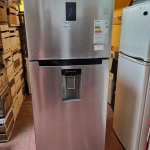 Heladera Samsung Acero Inoxidable con Freezer, Dispenser y Auto Icemaker - imagen 1