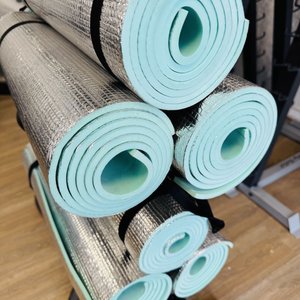 28 Esterillas de Yoga y Pilates Sin Uso - imagen 2