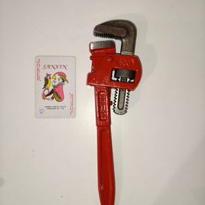 Lote siguiente: Llave de caño SANXIN 300mm roja