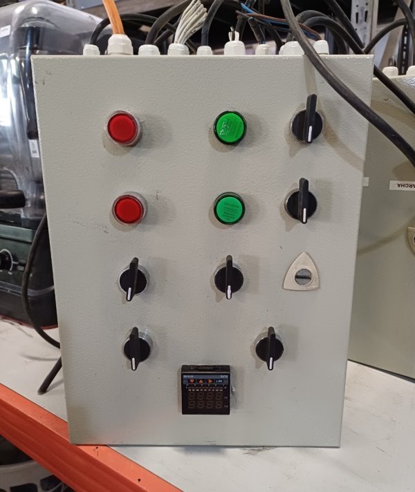 Tablero de Control Electrónico para Dos Quemadores