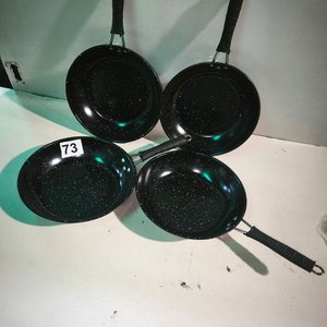 Set de 4 Sartenes Esmaltadas Negras con Puntos Blancos - imagen 2