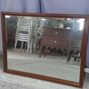 Lote siguiente: Espejo Biselado con Marco de Madera Rectangular 80x60 cm