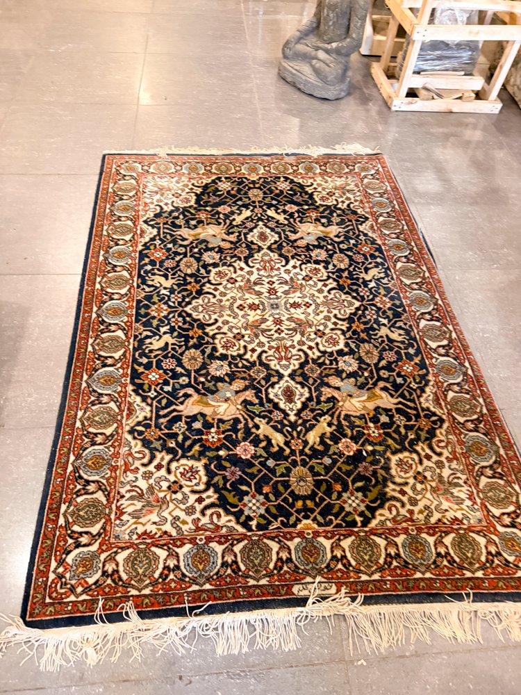 Alfombra Persa con Diseños de Pájaros y Flores