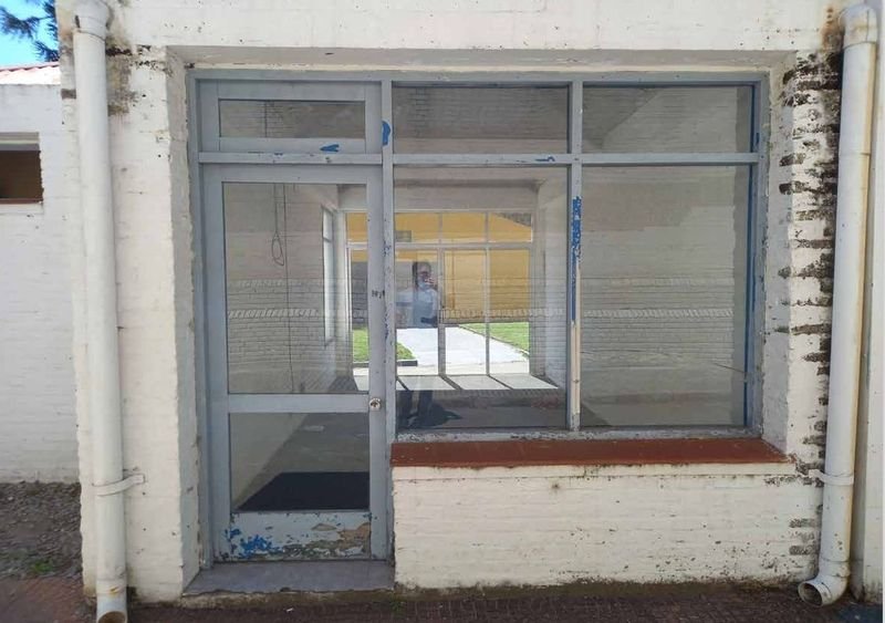 Item 893999 - Image 0