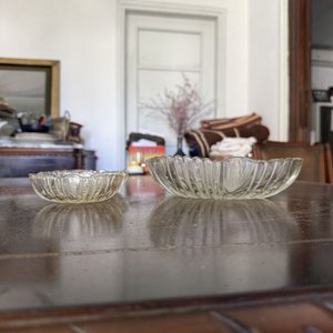 Juego de 3 Fuentes de Vidrio Prensado - imagen 1