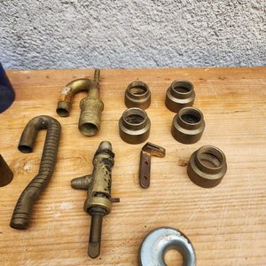 Partes de Faroles: Vidrios Azules y Piezas de Bronce - imagen 2