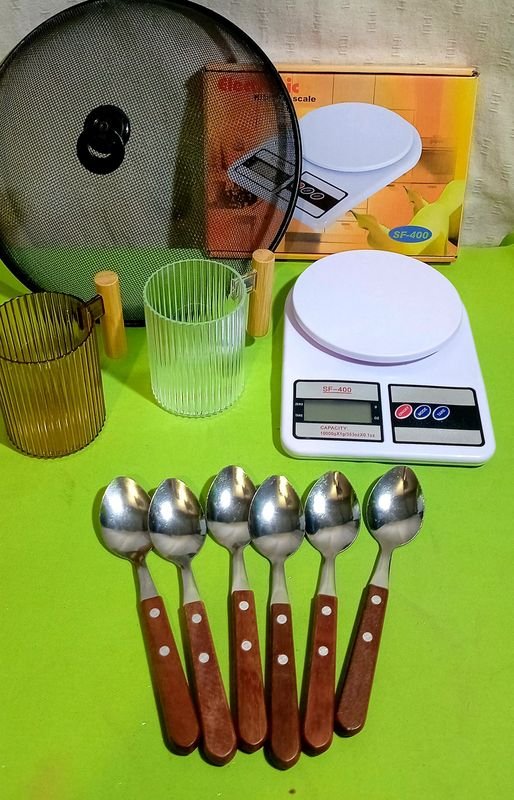 Balanza Digital con Set de Cucharas, Tazas y Cubre Comida
