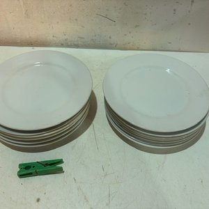 Lote anterior: 12 Platos de Postre Blancos