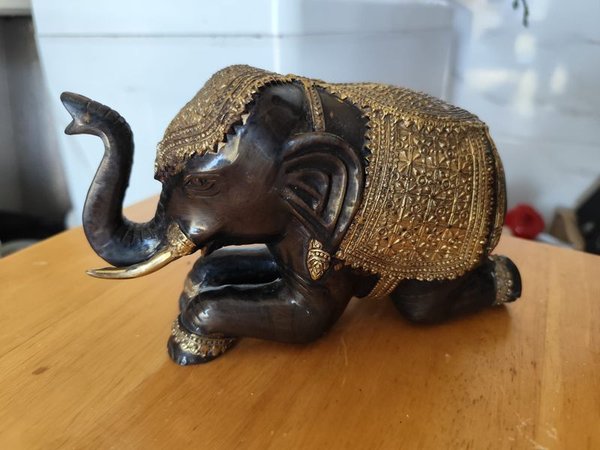 ESTATUILLA COLECCIONABLE ELEFANTE SENTADO INDU O TAILANDES - imagen 2