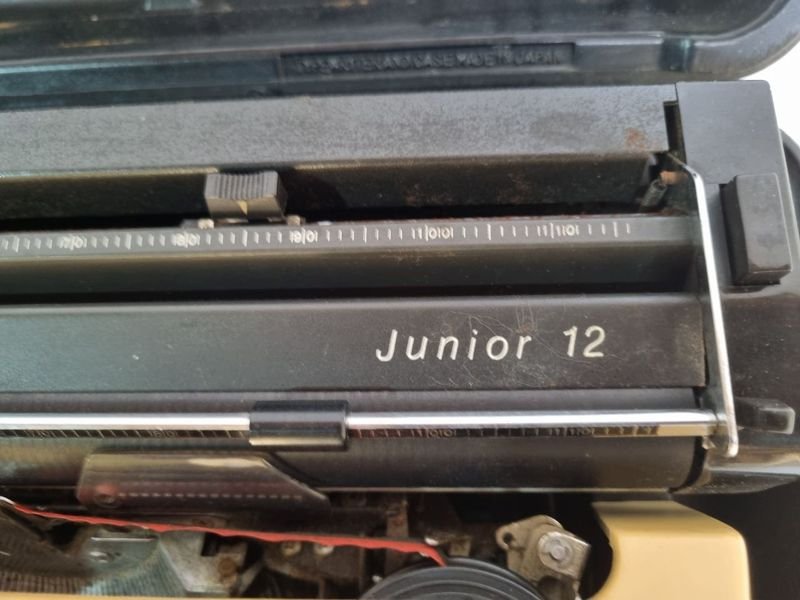 Máquinas de escribir antiguas y nuevas en venta - imagen 6