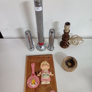 Lote anterior: Lote de Linternas y Adorno de Madera
