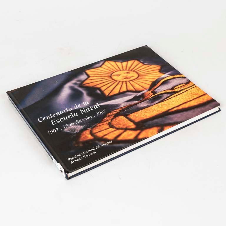 Lote anterior: Libro Centenario de la Escuela Naval 1907 - 2007