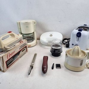 Lote de Electrodomésticos: Cafetera Philips, Tostadora, Sandwichera Kitcorner, Cuchillo Eléctrico Oster y Más - imagen 2