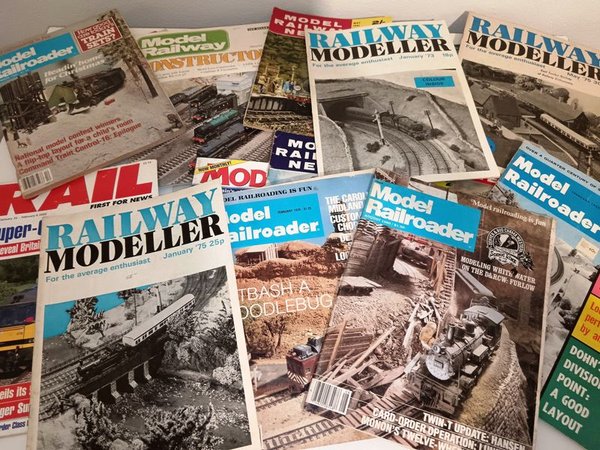 Colección de revistas sobre ferromodelismo en inglés - imagen 1
