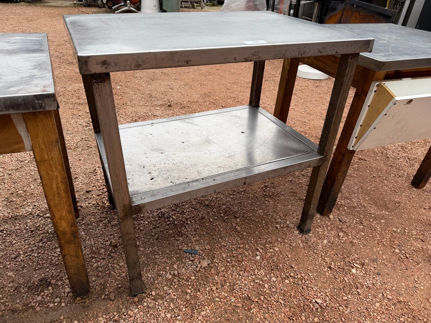 Tres Mesas de Trabajo: Acero Inoxidable y Madera