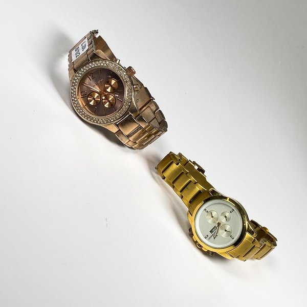 Dos Relojes Pulsera Michael Kors y Emporio Armani para Dama y Caballero