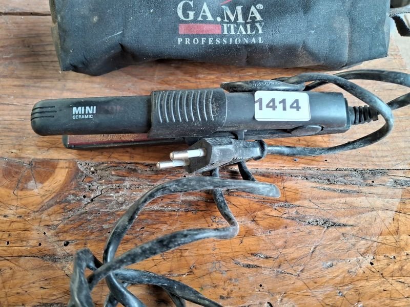 Mini planchita GAMA con estuche y accesorios - imagen 2