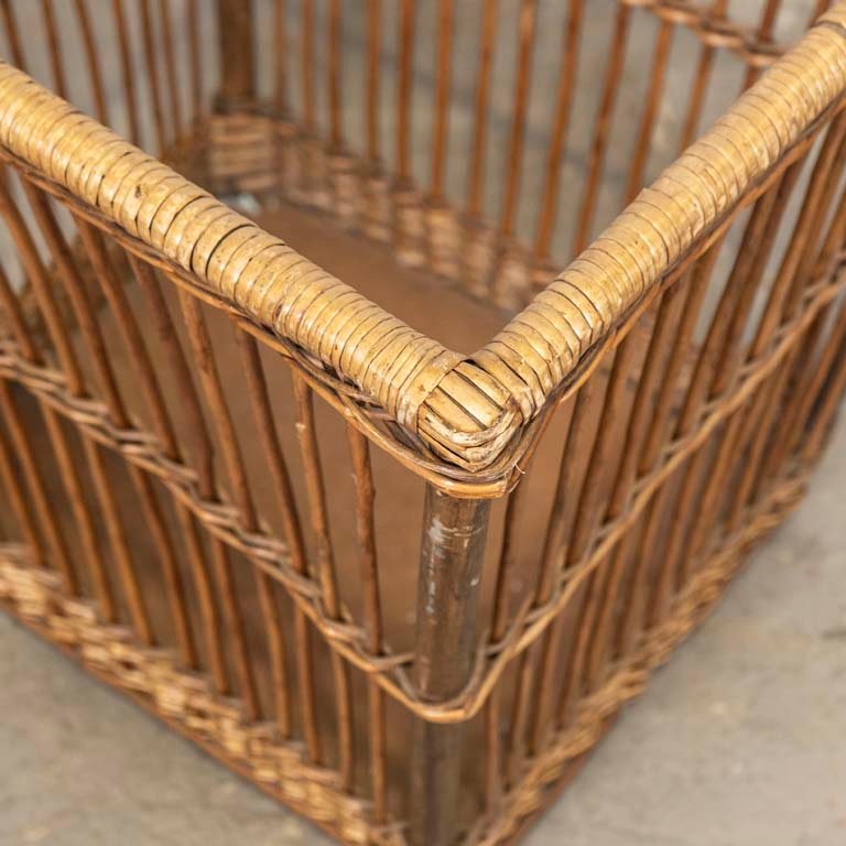 Canasto de mimbre con detalles en las fibras - imagen 2
