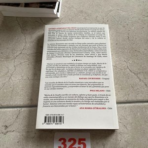Libro "Entre la Espada y el Chat" de María de la Cuadra - imagen 2