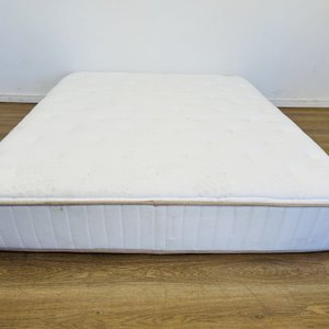 Lote siguiente: Colchón Queen 160x200x28cm de Resortes