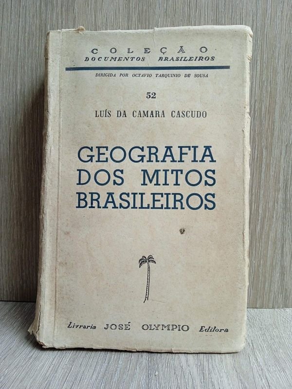Lote siguiente: Libro en Portugués: Geografía de los Mitos en Brasil