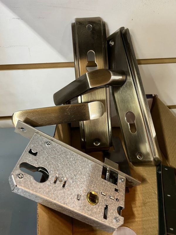 Item 845467 - Image 2