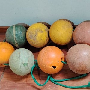 Juego de 8 Boyas de Pesca Redondas Multicolor con Rotura - imagen 2