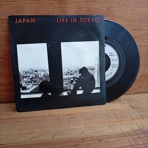 Lote siguiente: Disco Simple "Life in Tokyo" de Japan (1982) - Edición Inglesa