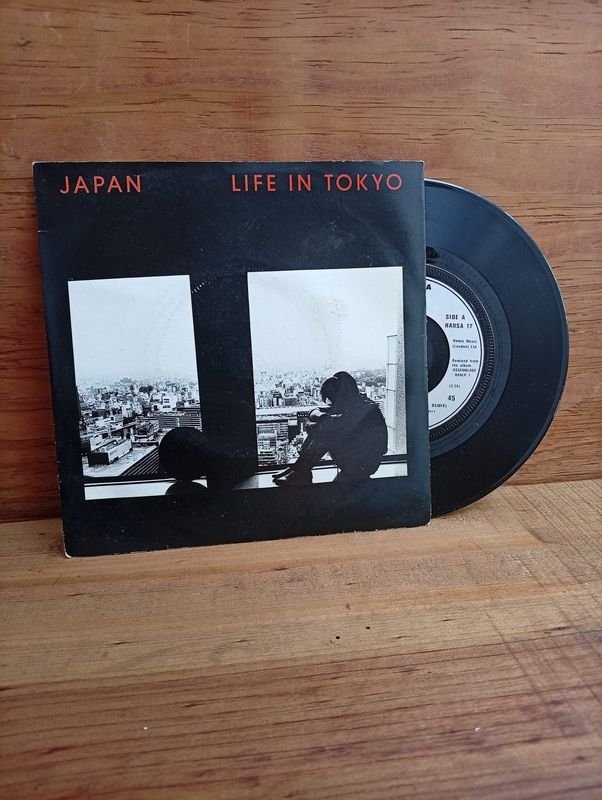 Disco Simple "Life in Tokyo" de Japan (1982) - Edición Inglesa