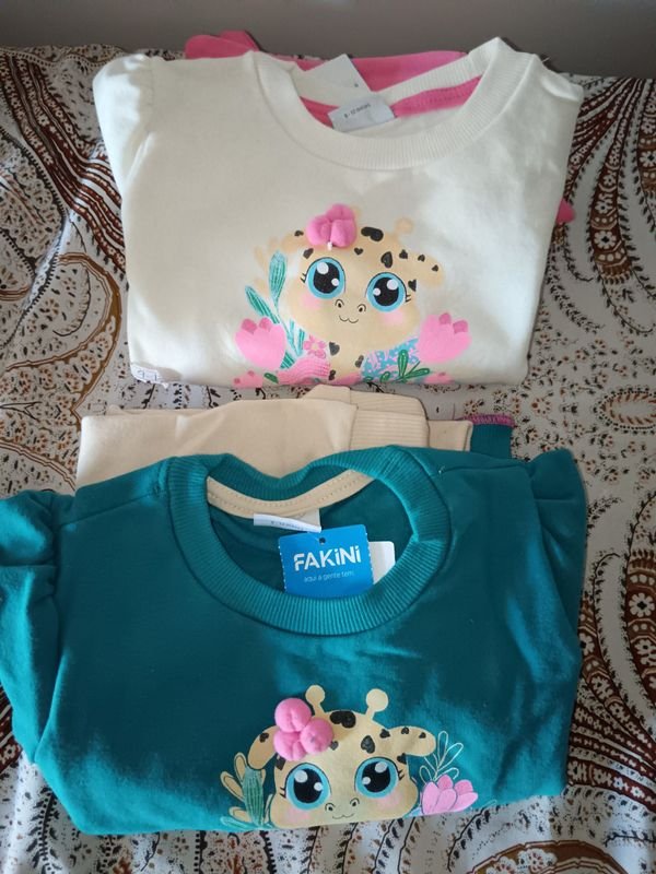 Ropa para bebés con buzos y pantalones - imagen 3