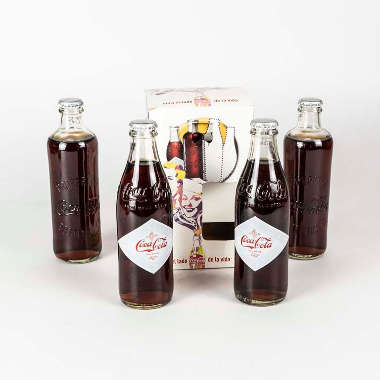Lote anterior: Set de botellas de retro de Coca Cola en su caja original