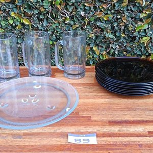 Lote anterior: Set de 8 Platos Llanos Vidrio Ambar y 3 Jarras Cerveceras