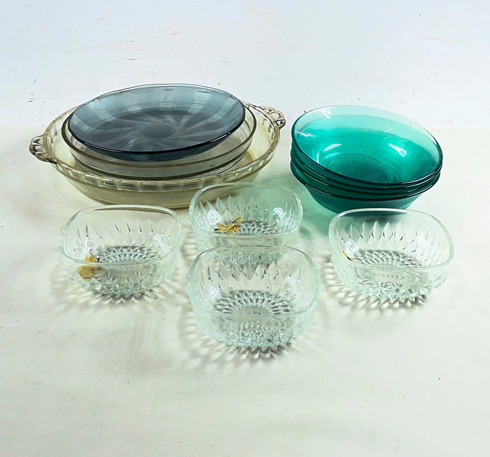 Conjunto de 11 Piezas de Vidrio: Fuente Circular, Platos de Postre y Compoteras