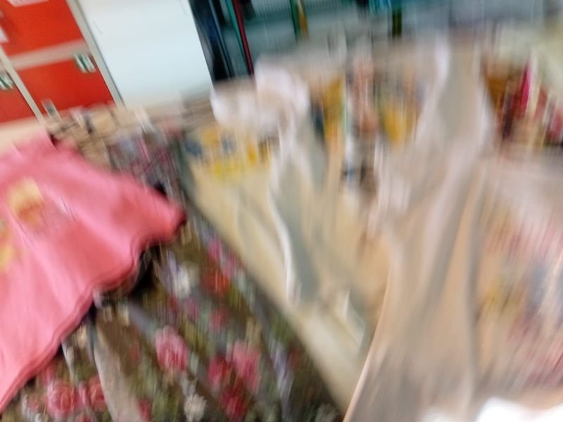 Ropa de mujer post temporada en buen estado - imagen 3