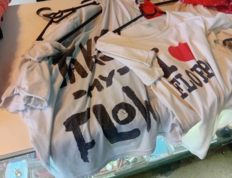 Ropa de dama post temporada en excelente estado - imagen 3